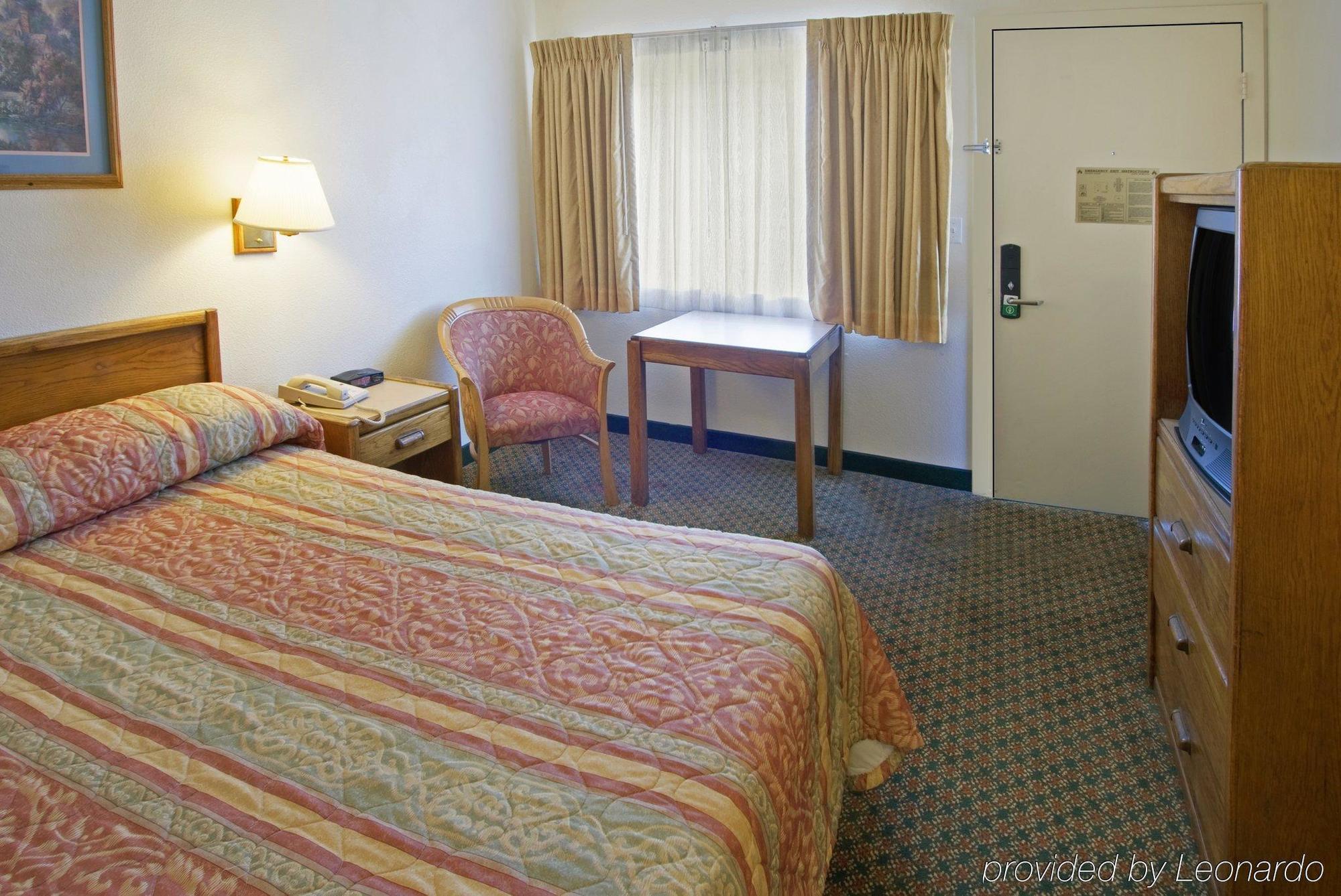 Days Inn By Wyndham Santa Maria Habitación foto